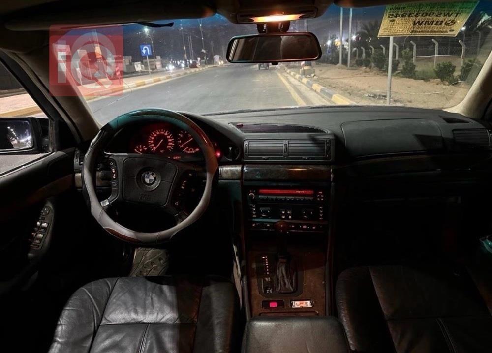 بی ئێم دەبڵیو سیریەس 7